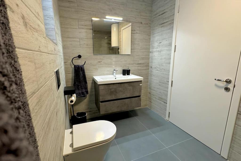 Lux Sea&Country Views With Pool Apartman Mellieħa Kültér fotó